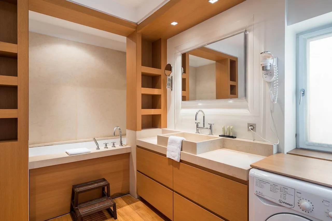 Apartment Honore - Suites Bellecour Lyon France